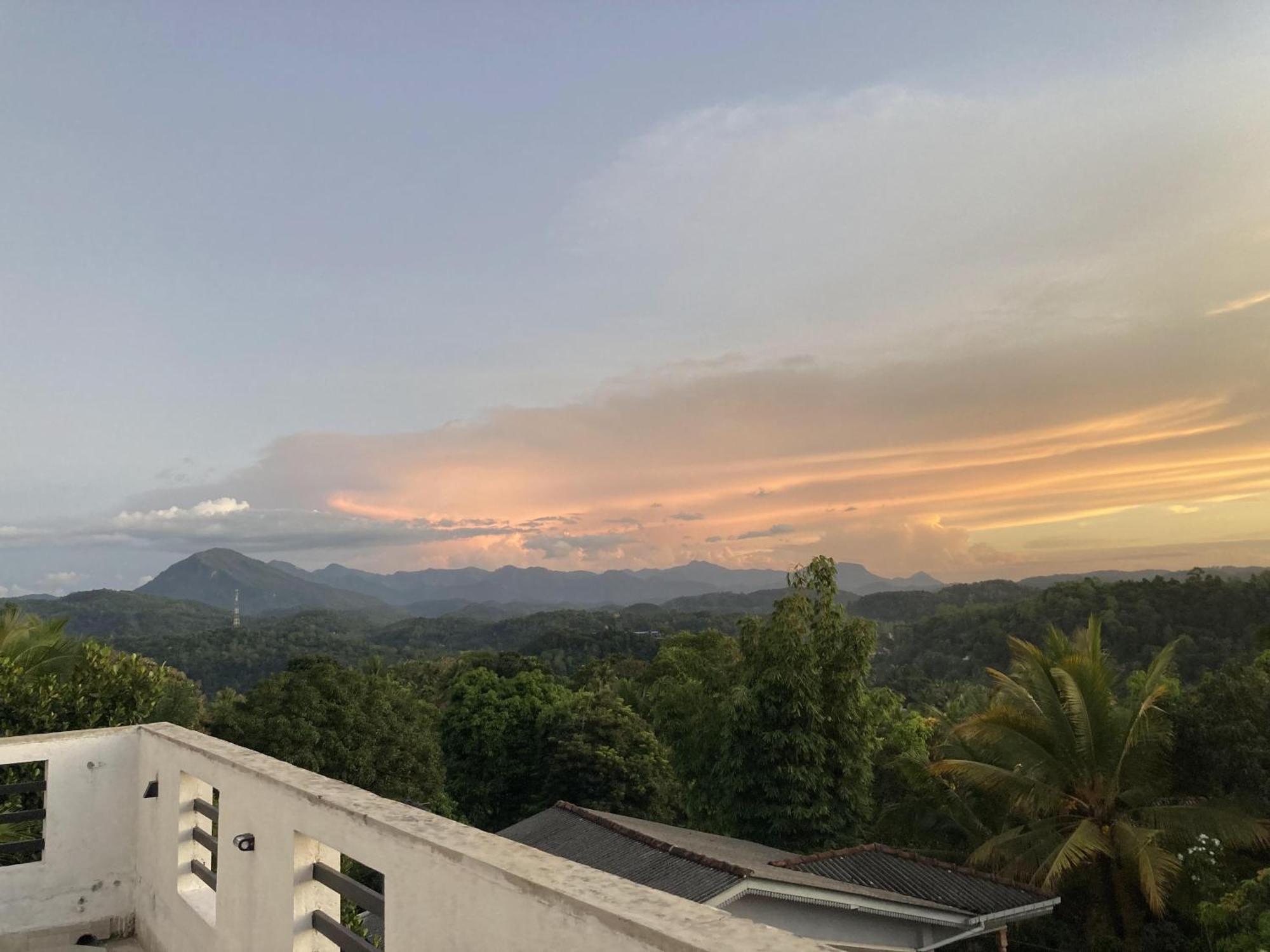 Misty Mountain Lodge Kegalle Exterior foto